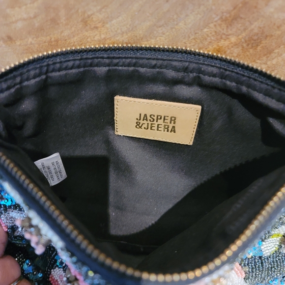 Anthropologie Jasper and Jeera Beaded Wristlet/Clutch - Picture 4 of 6